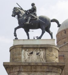 La restauration de la Gattamelata de Donatello commencera en 2025 grâce aux Amis de Florence et à Save Venice La restauration de la Gattamelata de Donatello commencera en 2025 grâce aux Amis de Florence et à Save Venice