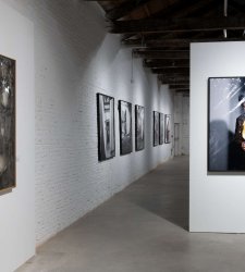 A Venezia gli scatti di Aurelio Amendola raccontano Burri, Vedova, Nitsch A Venezia gli scatti di Aurelio Amendola raccontano Burri, Vedova, Nitsch