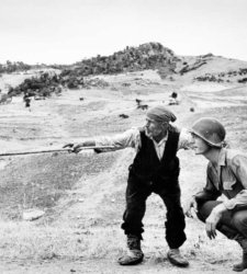 Milan, at the Diocesan Museum a major exhibition on Robert Capa with more than 300 photographs