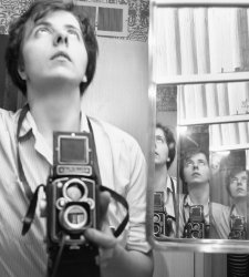 A Riccione in mostra oltre novanta scatti di Vivian Maier, la tata fotografa   A Riccione in mostra oltre novanta scatti di Vivian Maier, la tata fotografa