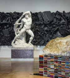 Ahmet Güneştekin expone en la Galería Nacional: memoria e identidad en diálogo con el presente Ahmet Güneştekin expone en la Galería Nacional: memoria e identidad en diálogo con el presente