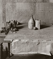 Gianni Berengo Gardin fotografa lo studio di Giorgio Morandi: gli scatti in mostra a Perugia  Gianni Berengo Gardin fotografa lo studio di Giorgio Morandi: gli scatti in mostra a Perugia