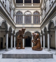 Florenz, KAWS bringt The Message, eine Hommage an Fra Angelico, in den Palazzo Strozzi Florenz, KAWS bringt The Message, eine Hommage an Fra Angelico, in den Palazzo Strozzi