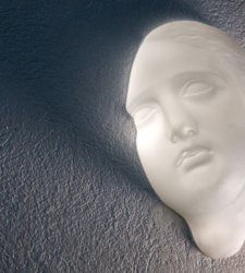 Arte contemporanea e archeologia si incontrano sull’Isola Bisentina, nel cuore del Lago di Bolsena Arte contemporanea e archeologia si incontrano sull’Isola Bisentina, nel cuore del Lago di Bolsena