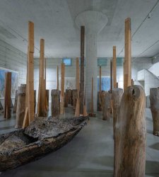 En Milán, diez nuevas obras site-specific de Mario Ceroli dialogan con el espacio subterráneo del Palazzo Citterio En Milán, diez nuevas obras site-specific de Mario Ceroli dialogan con el espacio subterráneo del Palazzo Citterio