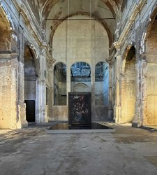 A Bologna l'ex chiesa di San Barbaziano riapre e rivive con l'opera di Per Barclay A Bologna l'ex chiesa di San Barbaziano riapre e rivive con l'opera di Per Barclay