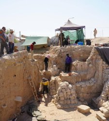 Les découvertes se poursuivent à Ninive (Irak) : nouveaux reliefs et quinze lamassu dans le palais des rois assyriens Les découvertes se poursuivent à Ninive (Irak) : nouveaux reliefs et quinze lamassu dans le palais des rois assyriens