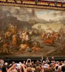 Spoleto, torna il sipario storico del Teatro Nuovo: restaurato dopo 25 anni grazie all’Art Bonus Spoleto, torna il sipario storico del Teatro Nuovo: restaurato dopo 25 anni grazie all’Art Bonus
