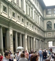 If renting a room at the Uffizi costs as much as a table at Billionaire. Reflections on the fee schedule