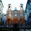 Genova, San Pietro in Banchi: una chiesa costruita sopra (e grazie) alle botteghe!