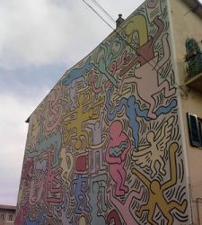 A contemporary masterpiece in ancient Pisa: Keith Haring's Tuttomondo