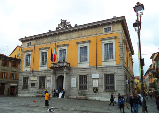 Sarzana, il Palazzo del Comune