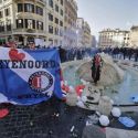 La Barcaccia danneggiata dagli hooligan del Feyenoord: è possibile ricavarne una lezione?