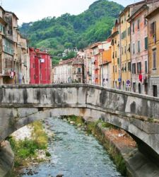 Carrara, the city where the administration wants to tear down all the old bridges in the historic center