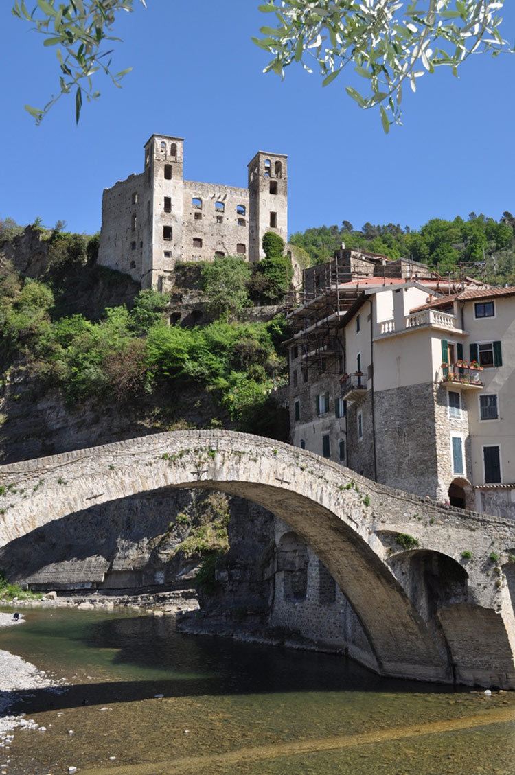 Il borgo di Dolceacqua Il borgo di Dolceacqua