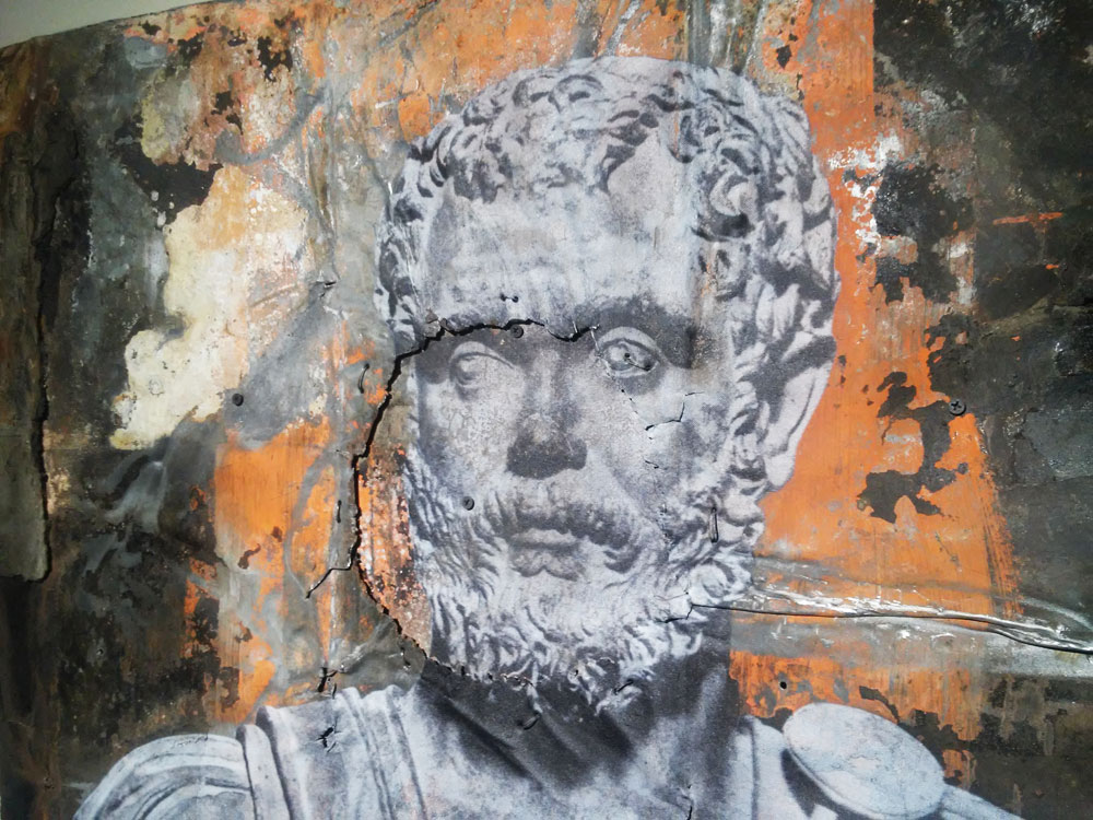 Luca Pignatelli, Imperatore, particolare