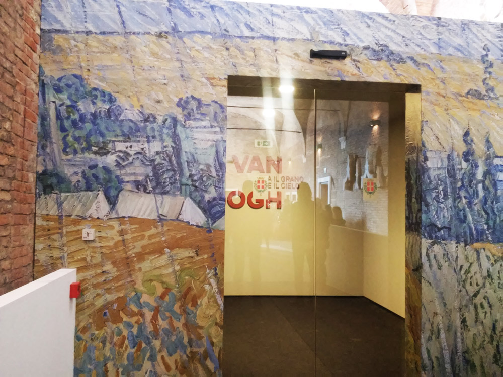 L'ingresso della mostra su van Gogh L'ingresso della mostra su van Gogh