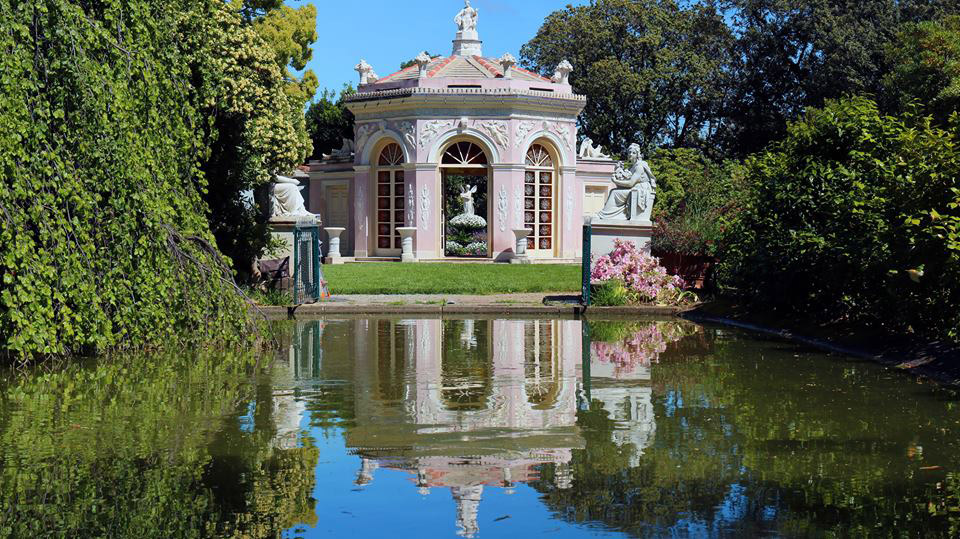 Atto III, Scena III: i Giardini di Flora