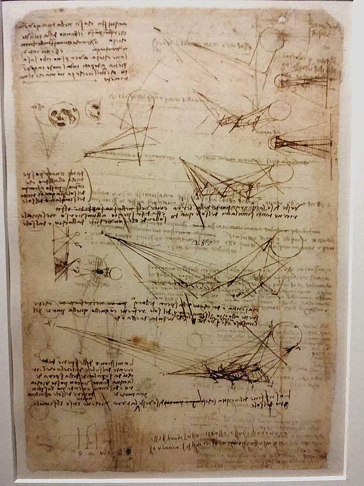 Leonardo da Vinci, Due disegni del volto della Luna, discorso sulla rifrazione dei raggi solari sull'acqua, dettaglio (1505-1508; penna e inchiostro, 59,6 x 44,4 cm; Milano, Veneranda Biblioteca Ambrosiana)