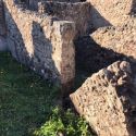 Pompei, cede un metro e mezzo di muro in una domus 