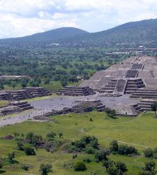 Messico: gli archeologi scoprono un tunnel a dieci metri di profondità nella Piramide della Luna