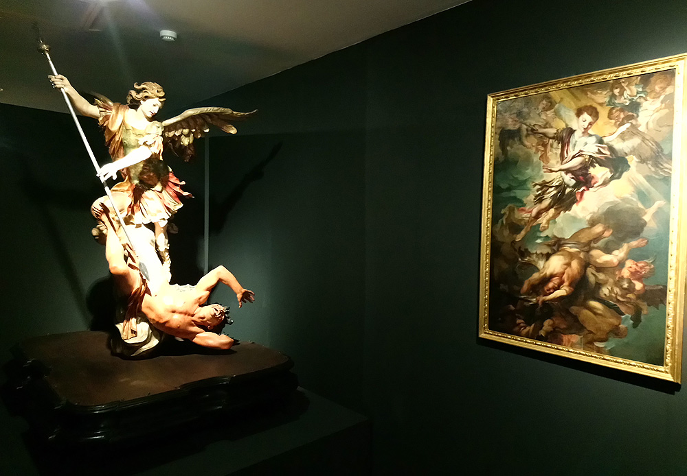 Confronto tra il San Michele di Maragliano e quello di De Ferrari
