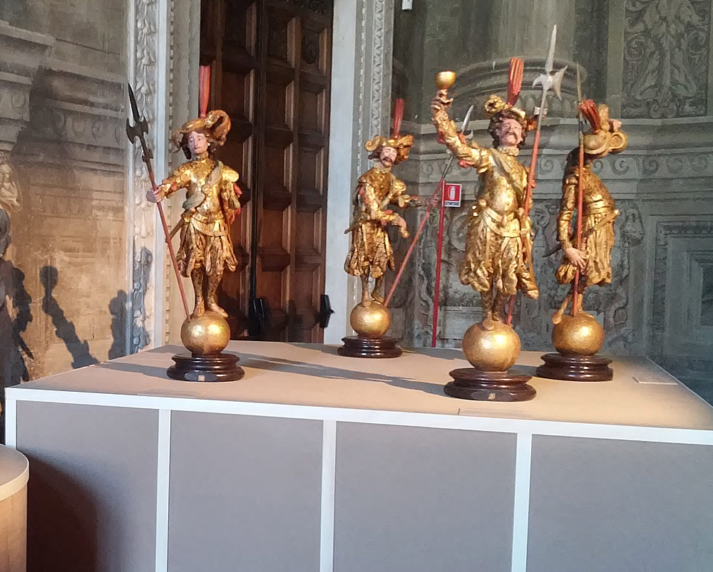 Le statuette dei lanzichenecchi