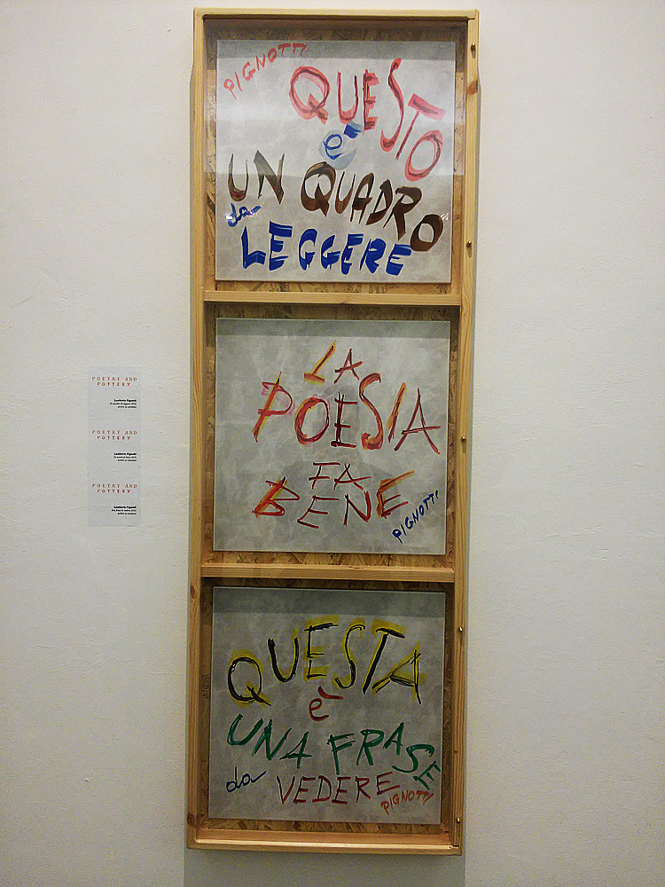 Lamberto Pignotti, dall'alto verso il basso: Questo è un quadro da leggere, La poesia fa bene, Questa è una frase da vedere (2010, smalti su ceramica, 43 x 43 cm; Collezione privata)