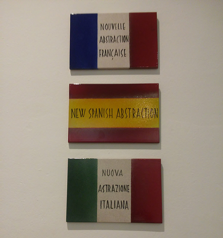 Sarenco, dall'alto al basso: Nouvelle abstraction française, Nuova astrazione italiana e New Spanish abstraction (tutte 1982, smalti su ceramica, 20 x 30 cm; Collezione Scatizzi)