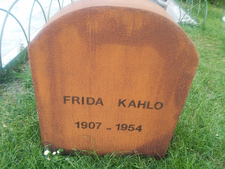 Eternity, la nuova opera di Maurizio Cattelan