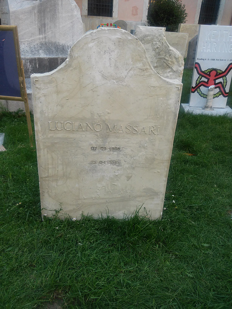 Eternity, la nuova opera di Maurizio Cattelan