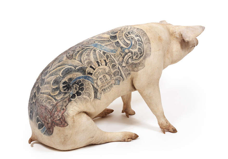 Wim Delvoye, Linda (2006)
 Wim Delvoye, Linda (2006)