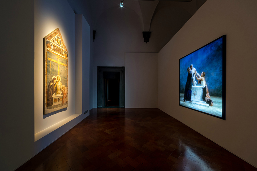 Masolino e Bill Viola a confronto nella mostra monografica di Bill Viola del 2017 a Palazzo Strozzi. Courtesy Palazzo Strozzi
