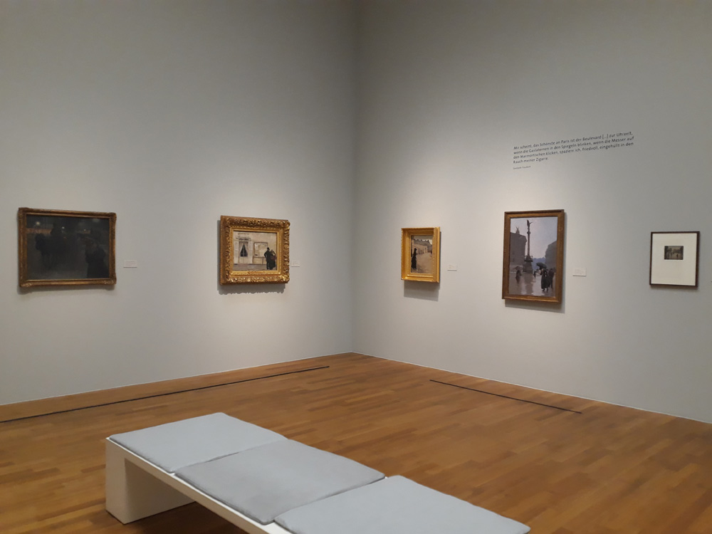 Prima sala espositiva, tema “Le Città”. Ph. Credit Francesca Della Ventura
 Prima sala espositiva, tema “Le Città”. Ph. Credit Francesca Della Ventura