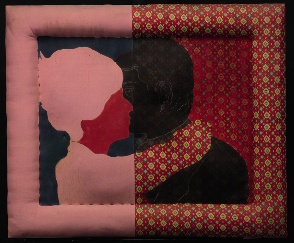 Cesare Tacchi, Quadro per una coppia felice (1965; inchiostro su tessuto imbottito e chiodi su tavola, 100 x 120 x 10 cm)
