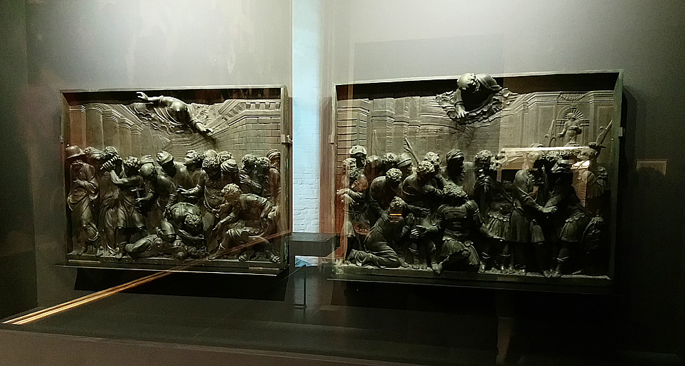 Jacopo Sansovino, Miracolo dello Schiavo e Conversione del signore di Provenza oppure Miracolo del soldato in Lombardia (entrambi 1541-1544; bronzo, 48,5 x 65,8 cm; Venezia, Basilica di San Marco)
