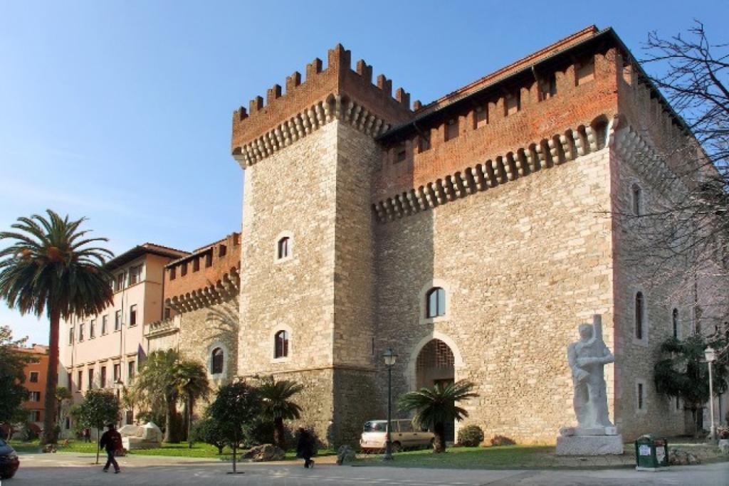 L'Accademia di Belle Arti di Carrara L'Accademia di Belle Arti di Carrara