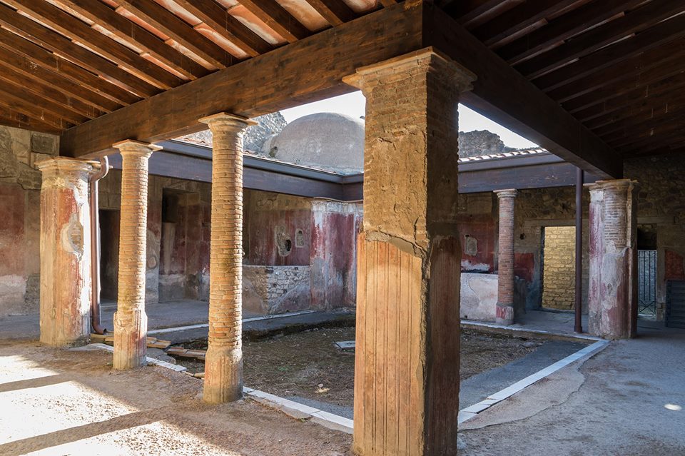 Pompeii, the House of the Ceii and the complex of Julia Felix reopen to ...