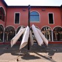 A Carrara una mostra che riflette sulla trasmissione dei saperi artigianali alle generazioni future