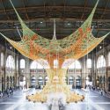 GaiaMotherTree, la gigantesca scultura fatta a mano di Ernesto Neto alla Stazione di Zurigo
