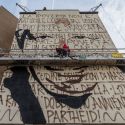 A Firenze sta nascendo un grande murale di Jorit Agoch dedicato a Nelson Mandela
