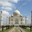 Il Taj Mahal rischia la demolizione