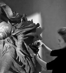 Bologna, in Santa Maria della Vita le foto di Beatrice Serpieri sulle grandi sculture, da NiccolÃ² dell'Arca a Canova