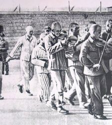 La musica che accompagnò l'orrore di Mauthausen e il fotografo che la salvò