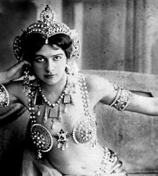 In Olanda c'è la più grande mostra di sempre su Mata Hari