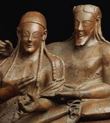 The Etruscan woman: independent, free, modern and beautiful