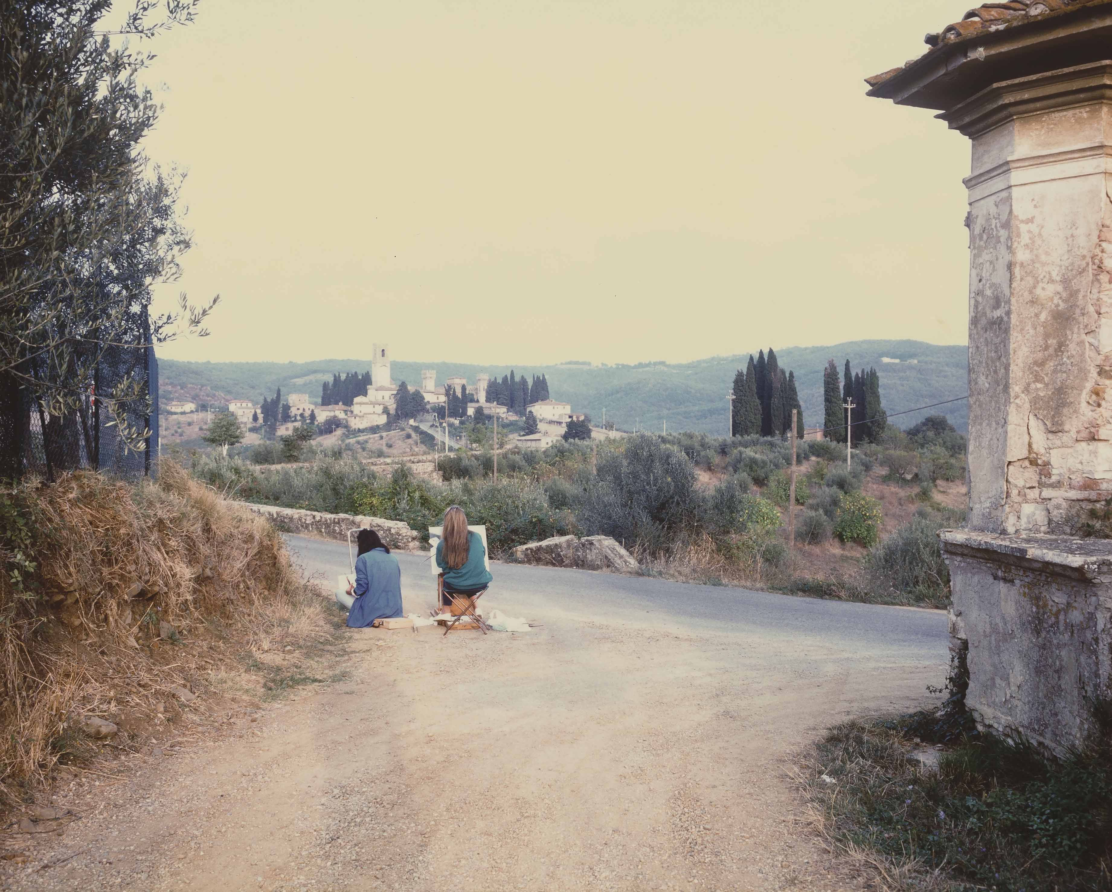 Luigi Ghirri, Passignano, dalla serie Paesaggio italiano (1988; cibachrome da diapositiva, 19,9 x 24,9 cm). Courtesy collezione privata, Bologna
