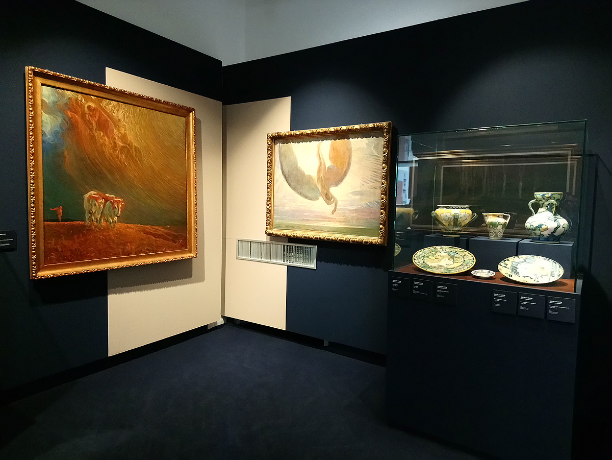 Sala della mostra Orizzonti d'acqua tra pittura e arti decorative. Galileo Chini e altri protagonisti del primo Novecento

