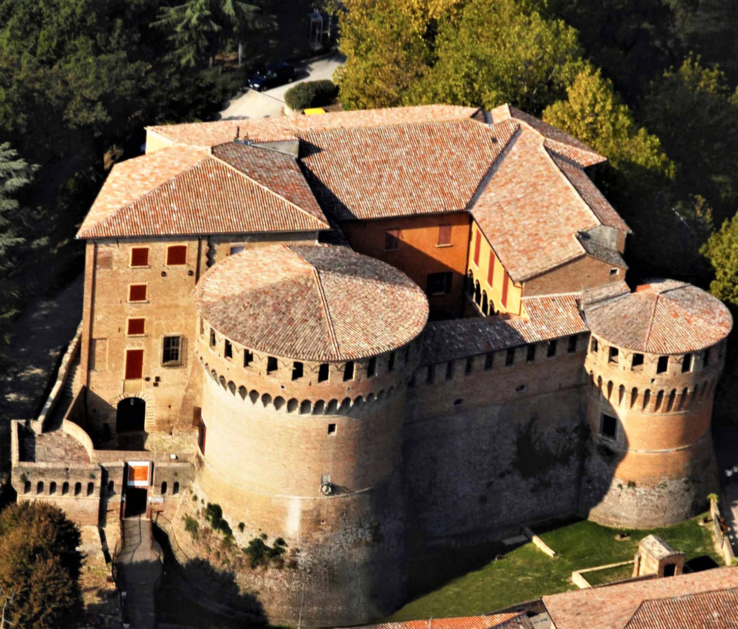 Veduta della Rocca Sforzesca di Dozza/ Città Metropolitana di Bologna
