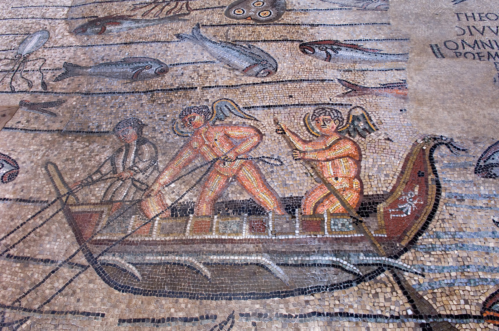 Scena di pesca nel pavimento della Basilica di Aquileia. Ph. Credit Gianluca Baronchelli
